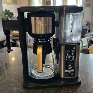 Ninja Hot and Iced Coffee Maker